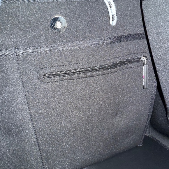 NWOT Annabella Aztec Jen & CO Neoprene Tote - Picture 7 of 11